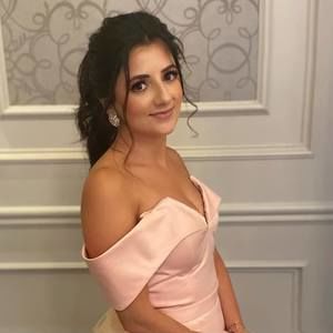 Meet your Posher, Suzie